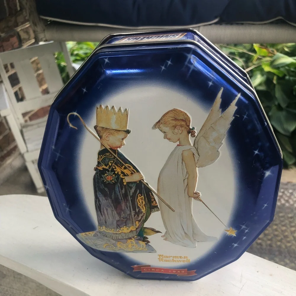 Vintage 2002 Norman Rockwell Christmas Tin